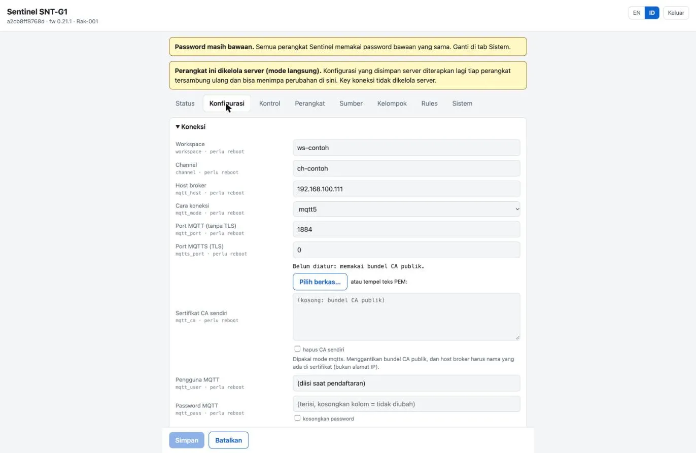 Tab Konfigurasi antarmuka web: bagian Koneksi dengan workspace, channel, host broker, mode koneksi, port, dan pengguna MQTT.
